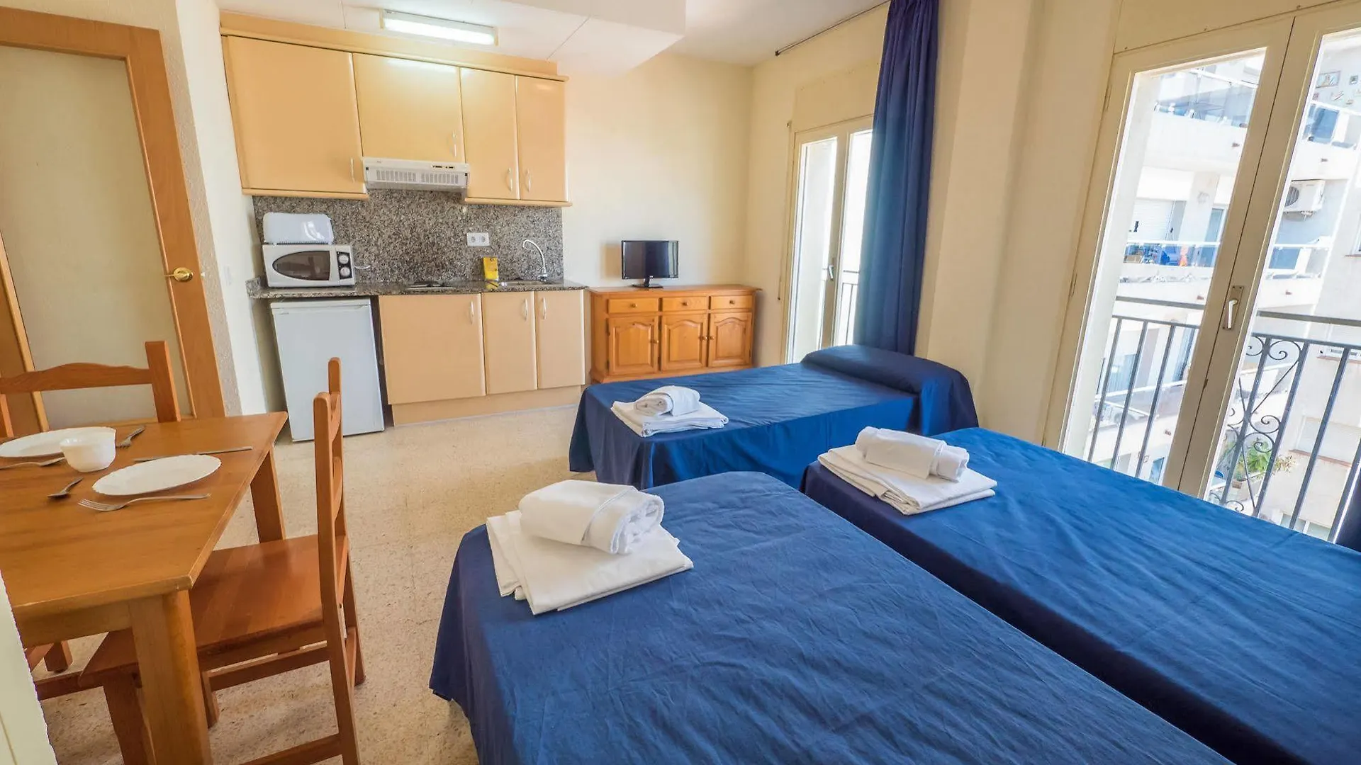 Apartamentos Ar Dalia Lloret de Mar 0*,  Spain