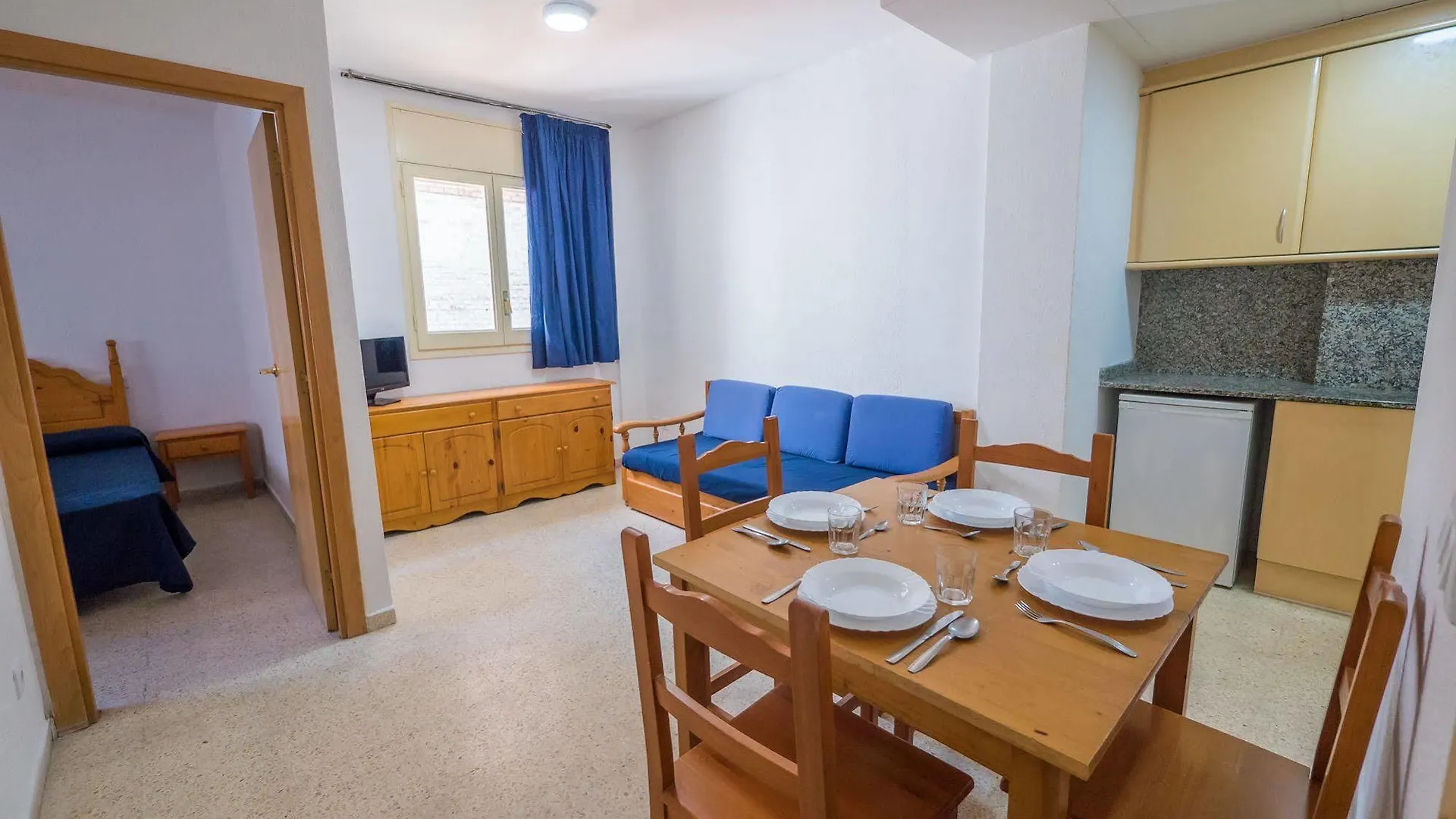 Apartamentos Ar Dalia Lloret de Mar 0*,